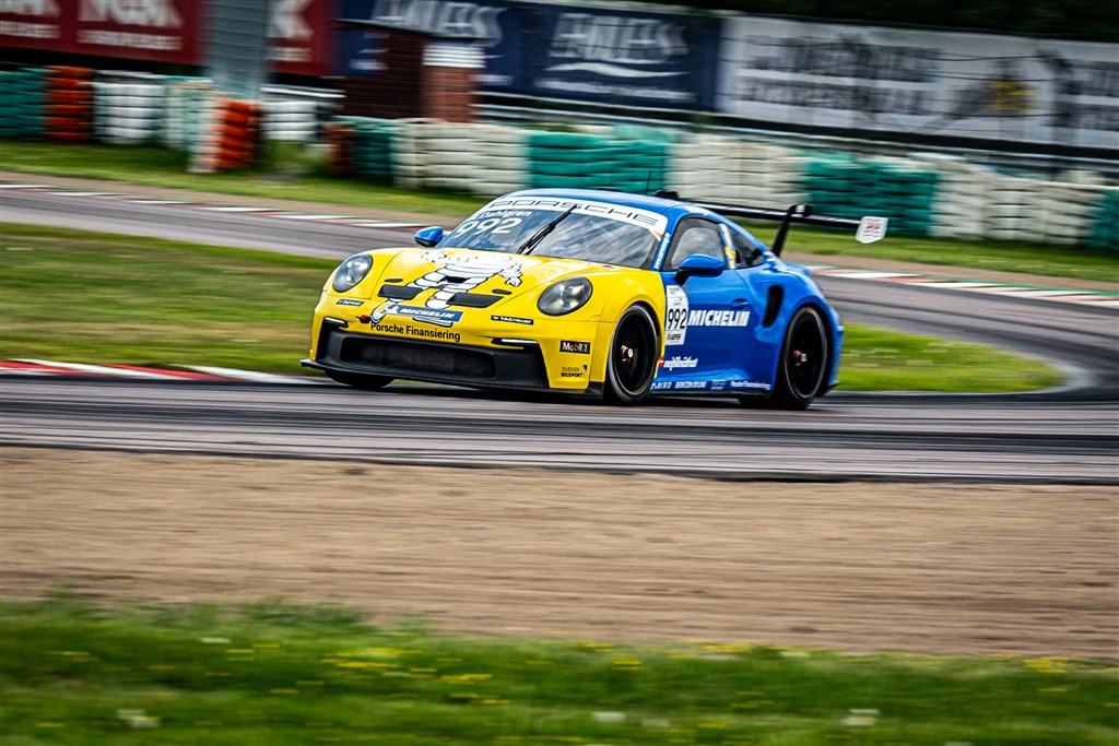 Silas Rytter kører Porsche Carrera Cup Scandinavia på FDM Jyllandsringen
(Foto: Grippo)